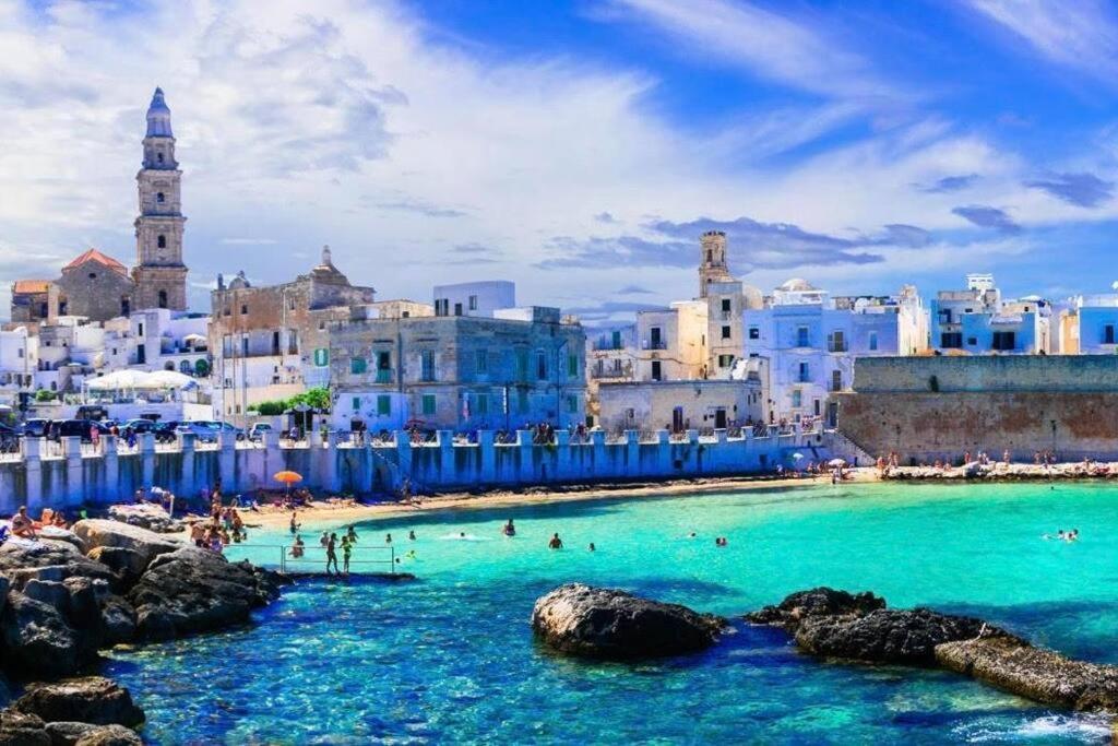 TORRE DALU' - a due passi dalla Spiaggia di Porta Vecchia, con Terrazzo privato e Netflix Villa Monopoli Esterno foto